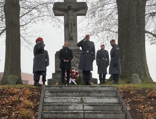 Frieden im Fokus: Würdiges Gedenken in Windischeschenbach, Neuhaus und Bernstein